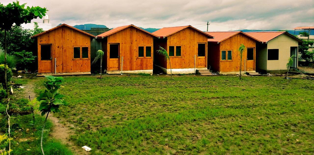 The Rustic Pines Hotel Удайпур Екстериор снимка