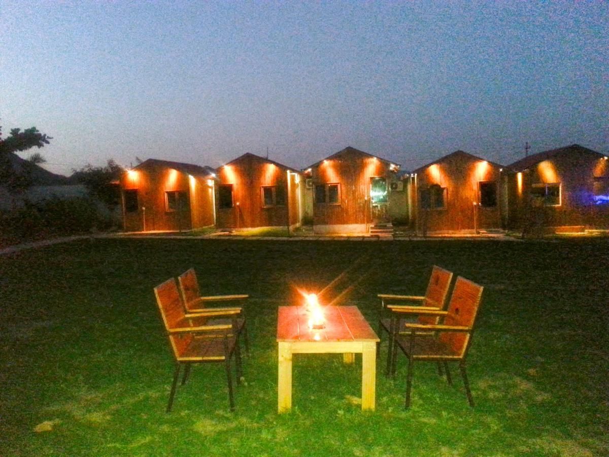 The Rustic Pines Hotel Удайпур Екстериор снимка